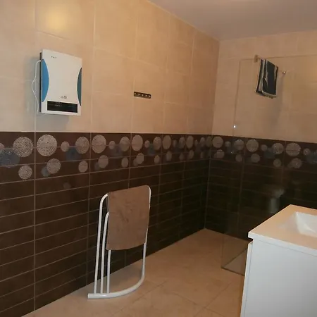 לינה וארוחת בוקר Domaine La Poujade Caylus