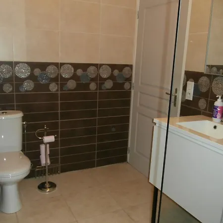 Domaine La Poujade לינה וארוחת בוקר *
