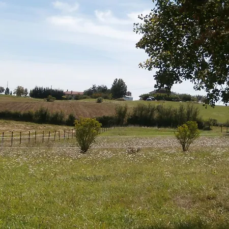 Domaine La Poujade לינה וארוחת בוקר Caylus